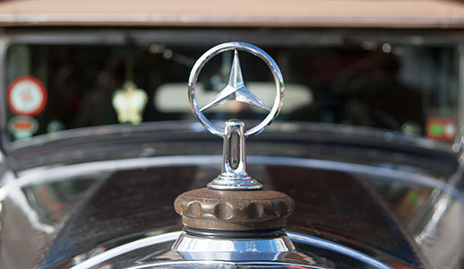 Mercedes emblem